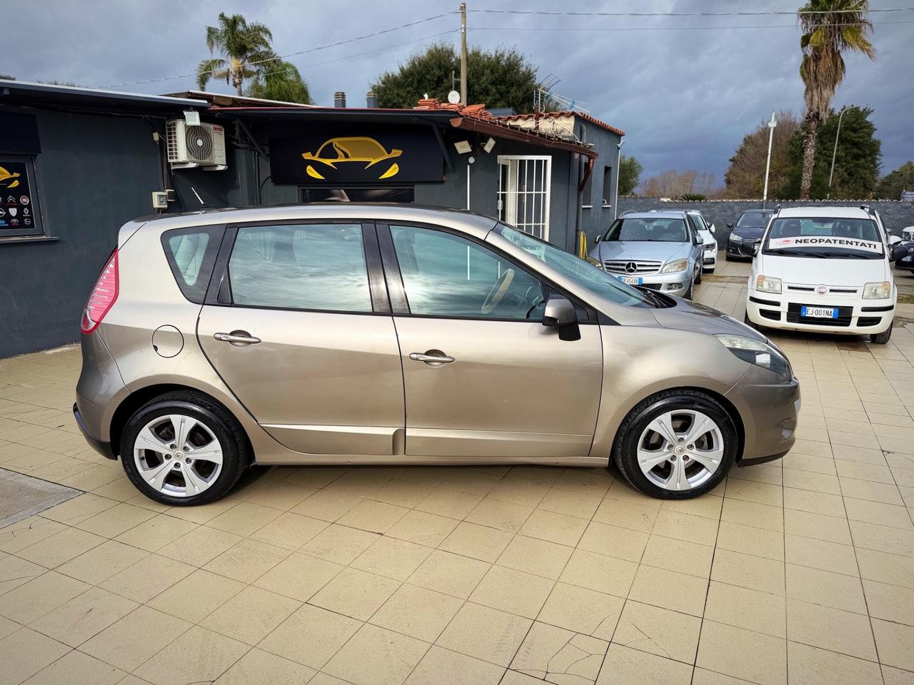 Renault Scenic Scénic X-Mod 1.9 dCi 130CV Luxe Garanzia 12 Mesi