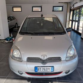 TOYOTA YARIS ANNO 2001 BZ 1.0 ADATTA NEOPATENTATI KM 220 MILA