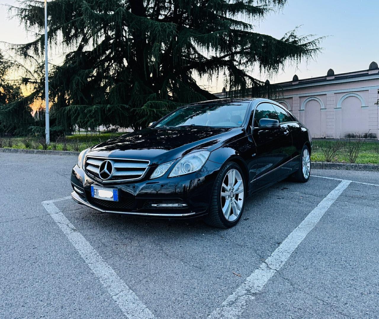 Mercedes-benz E 220 CDI Coupé
