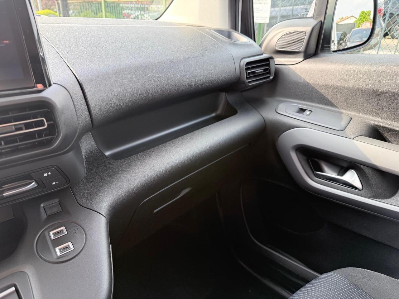 Fiat Doblo Passo Corto 1.5 d Doblo 130cv auto