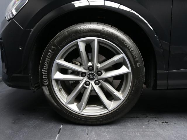 AUDI Q3 35 TDI S tronic Identity Black