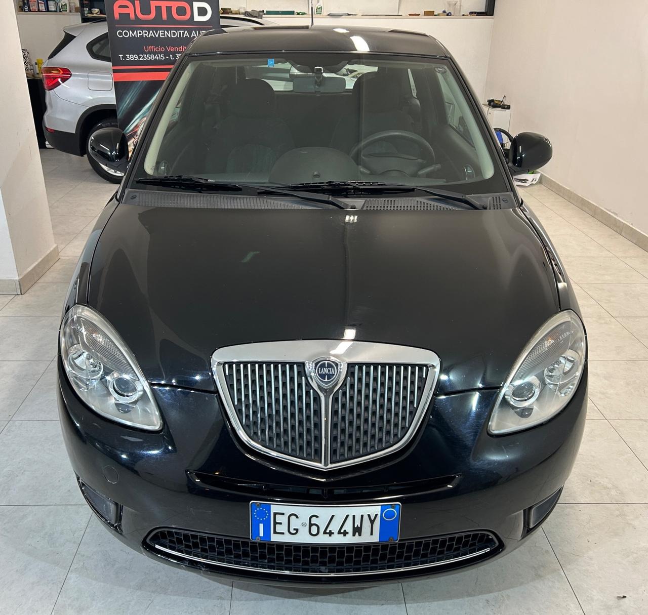 Lancia Ypsilon 1.2 benzina 51kw 2011