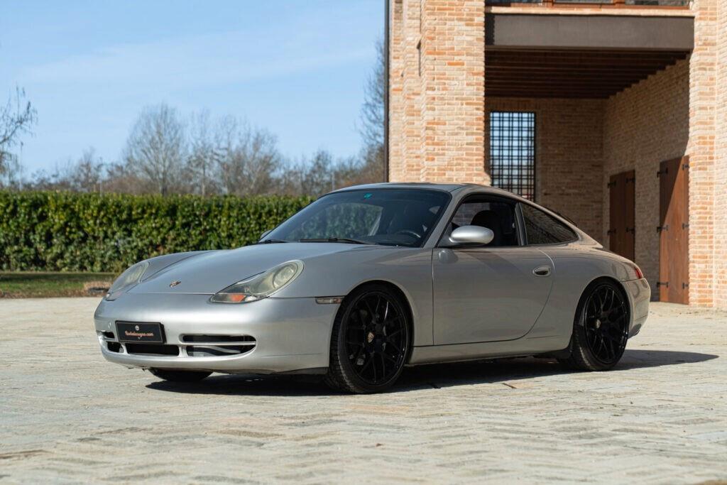 Porsche 996 (911) CARRERA 4 - POR00272
