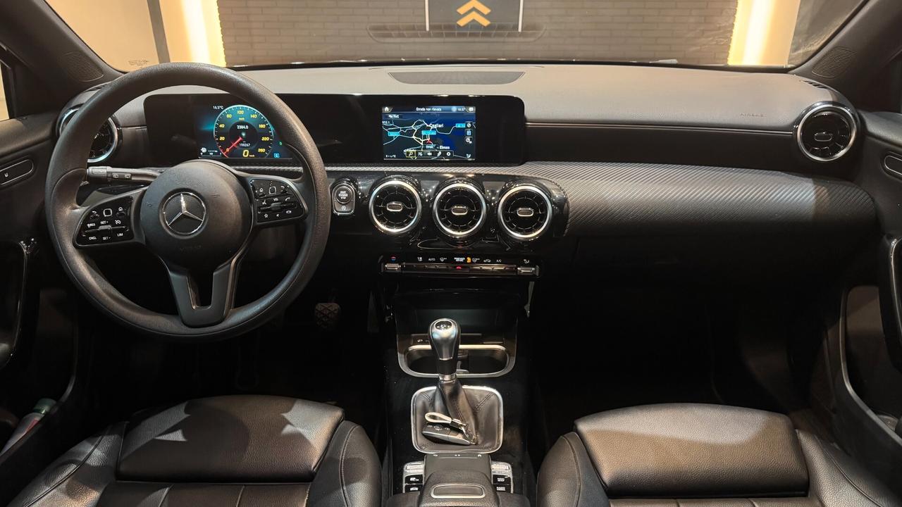 MERCEDES CLASSE A 180 D 116CV - 2019
