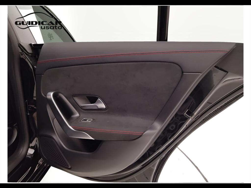 Mercedes-Benz CLA Sh.Brake - X118 - CLA Shooting Brake 200 d Premium auto