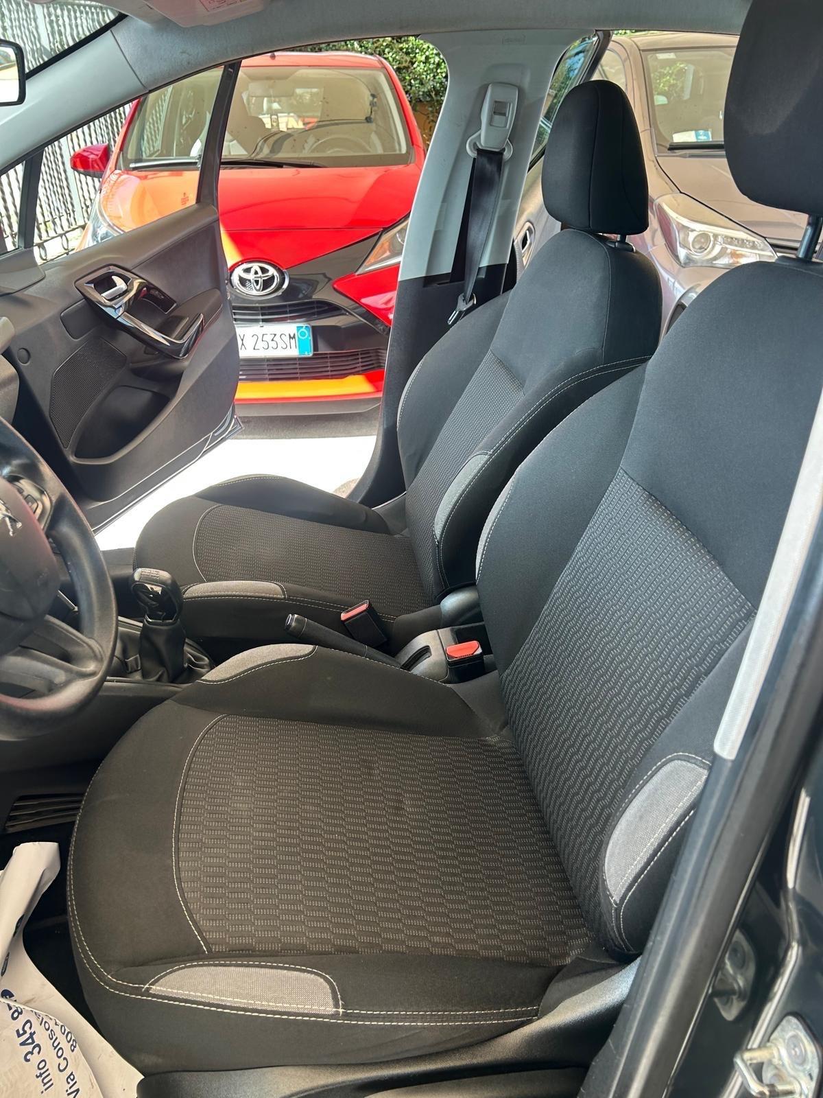 Peugeot 208 BlueHDi 75 5 porte Allure