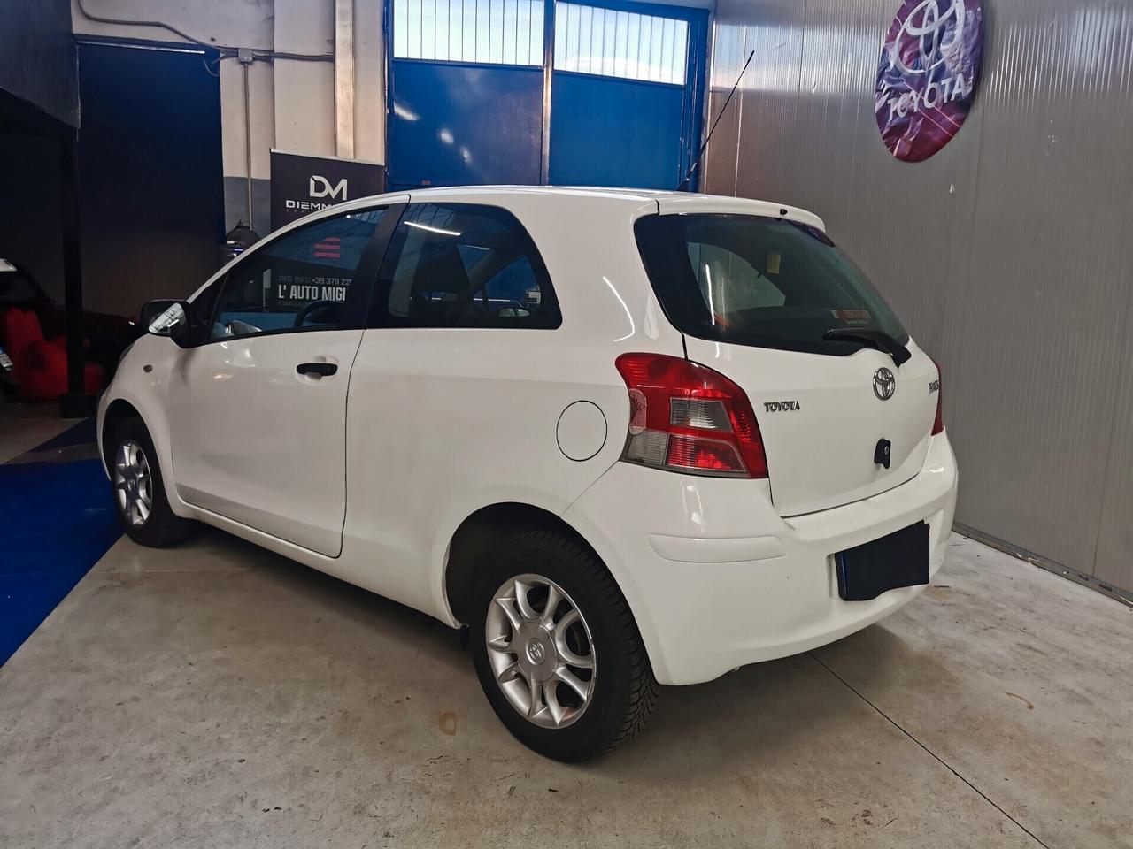 Toyota Yaris Eco 1.0 Neopatantati 12 MESI GARANZIA