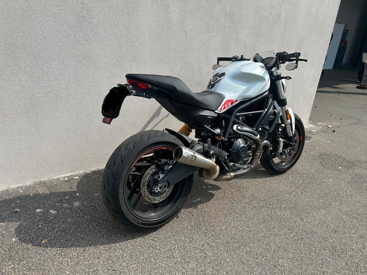 Ducati Monster 797