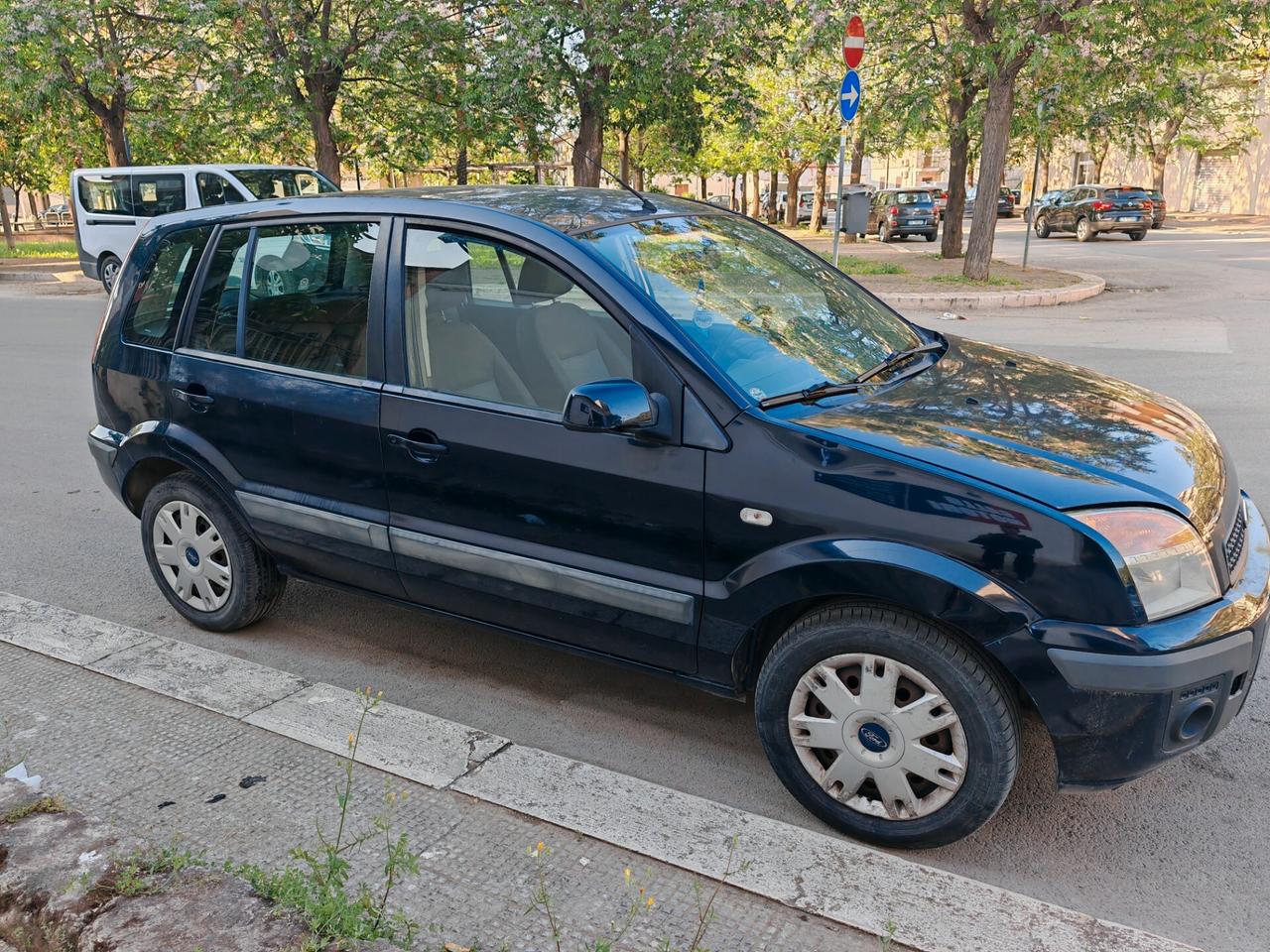 Ford Fusion 1.4 TDCi 5p. Collection