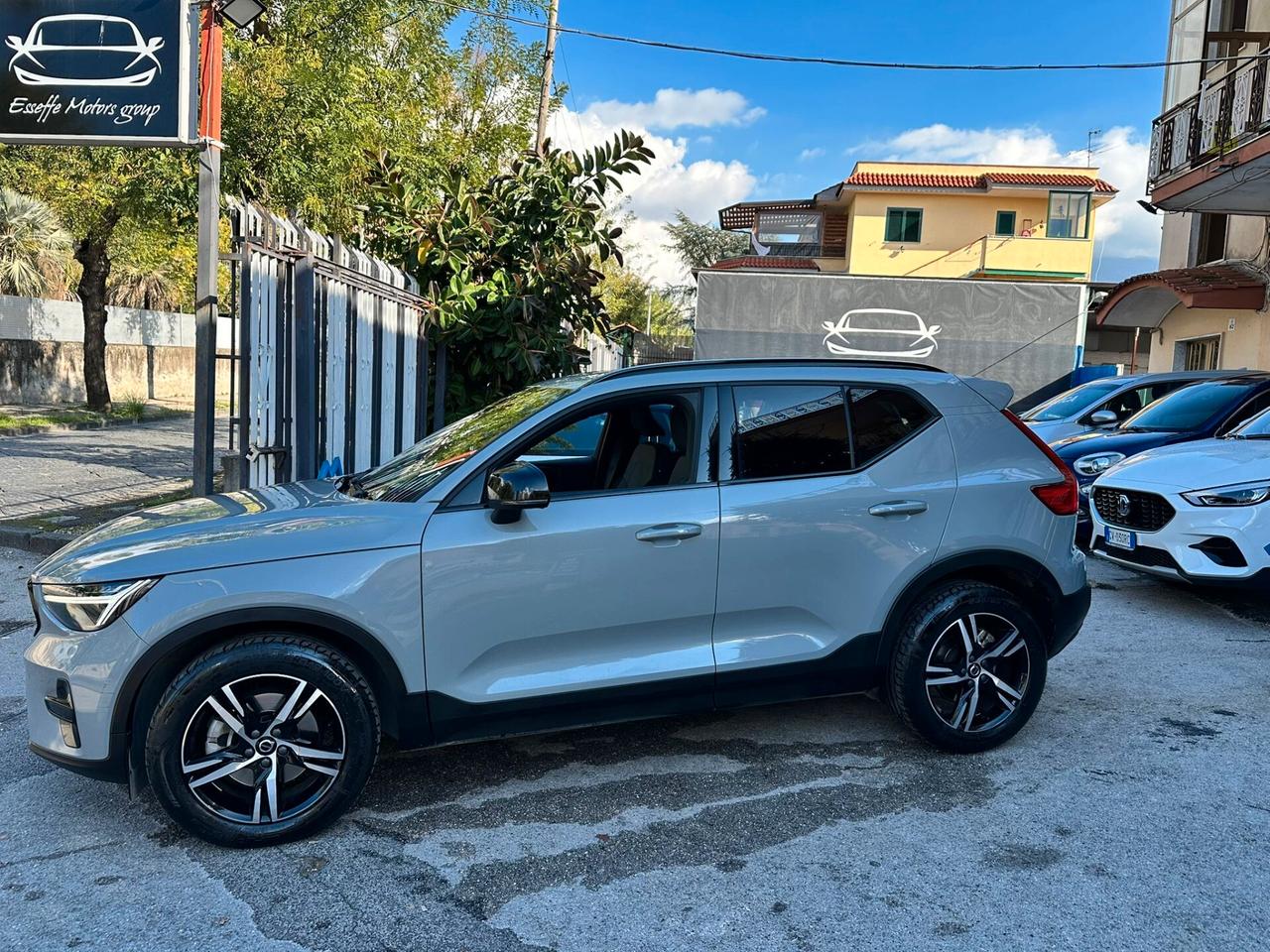 Volvo XC40 B3 automatico Plus Dark