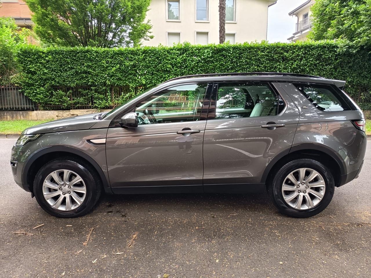 Land Rover Discovery Sport Discovery Sport 2.0 TD4 150 CV Auto Premium Business Edition. 4X4
