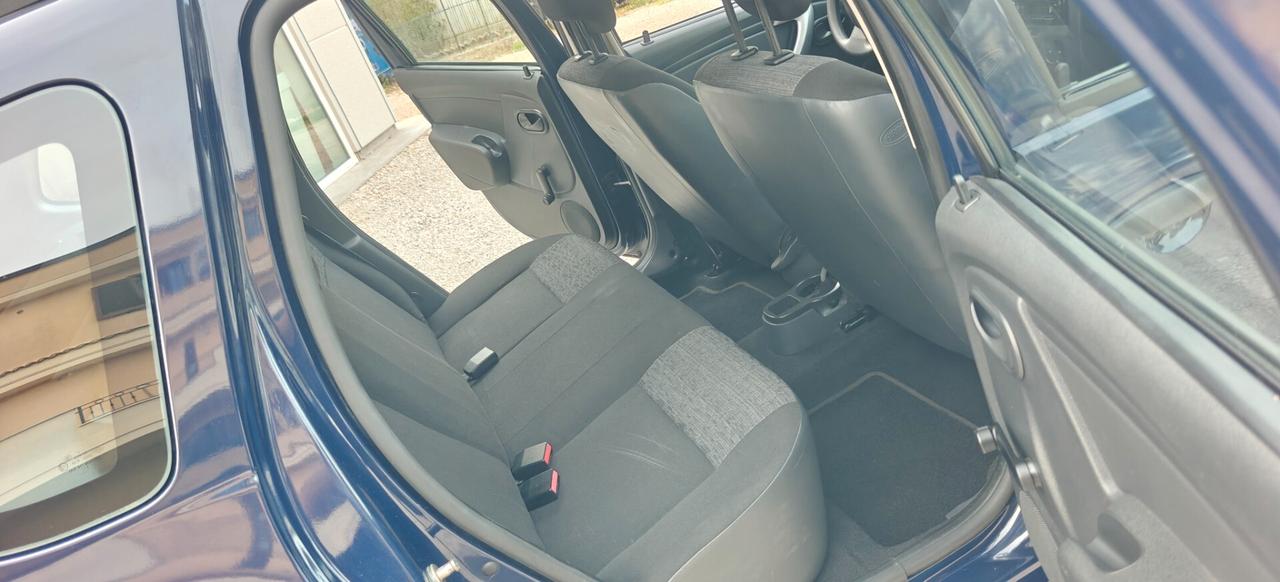Dacia Duster 1.5 dCi 110CV 4x2 Lauréate