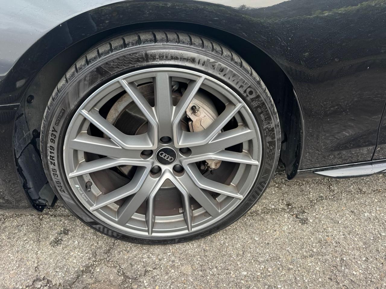 Audi A4 Avant 40 TDI S tronic line edition