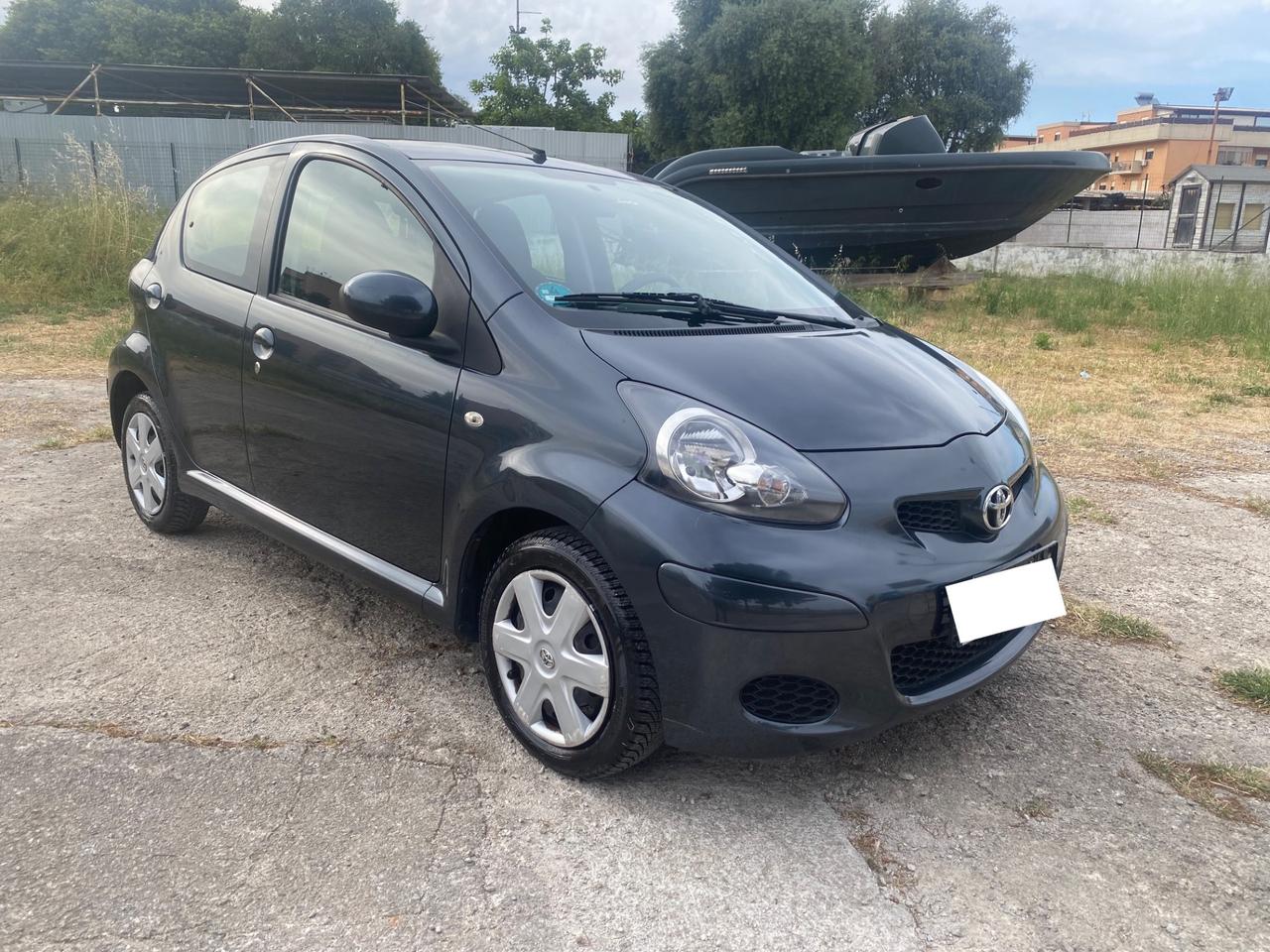 Toyota Aygo 1.0 12V 5 porte Sol 12 MESI GARANZIA