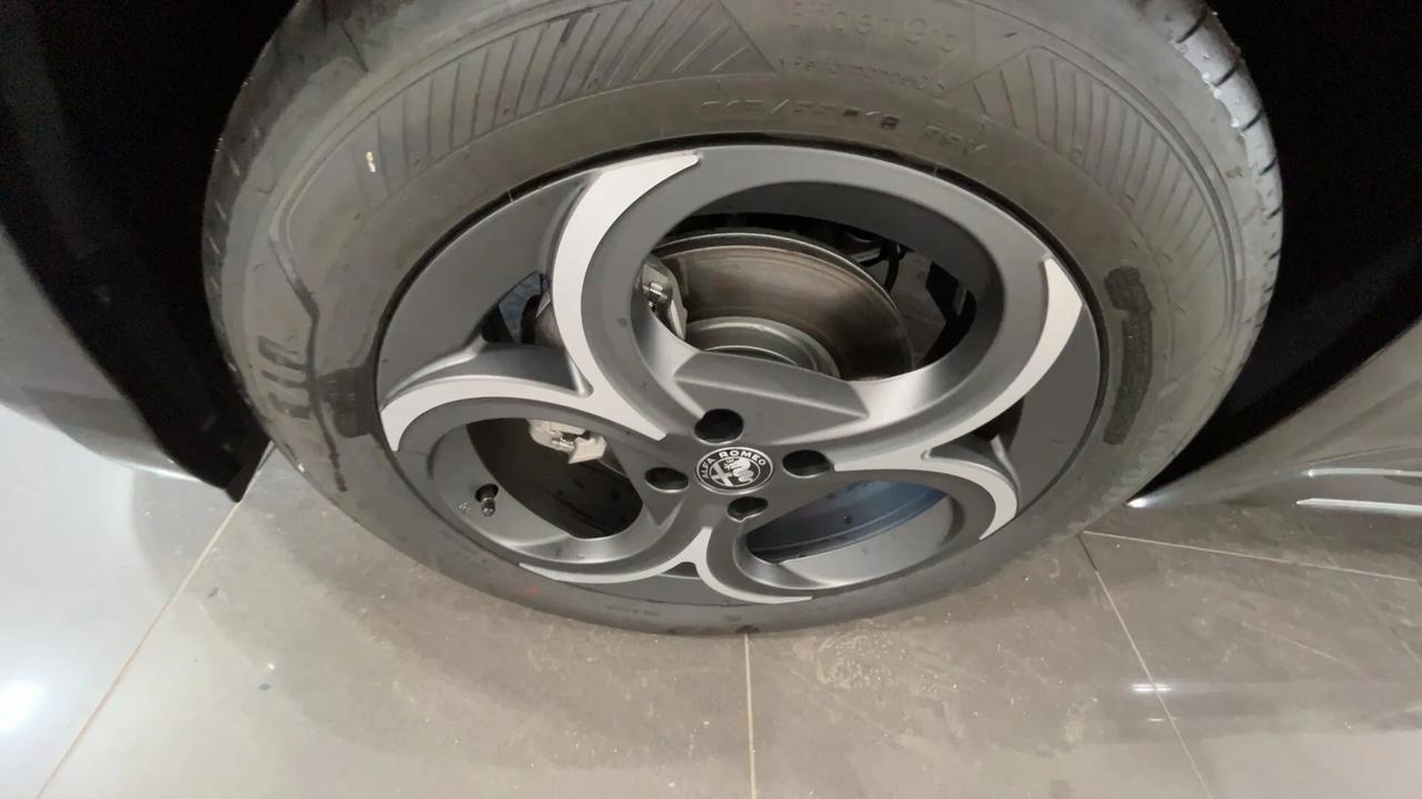 Alfa Romeo Junior 1.2 145 CV Hybrid eDCT6 Speciale