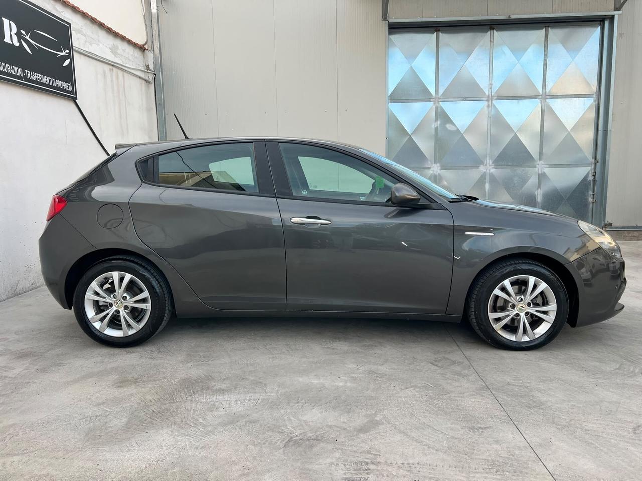 Alfa Romeo Giulietta EXCLUSIVE