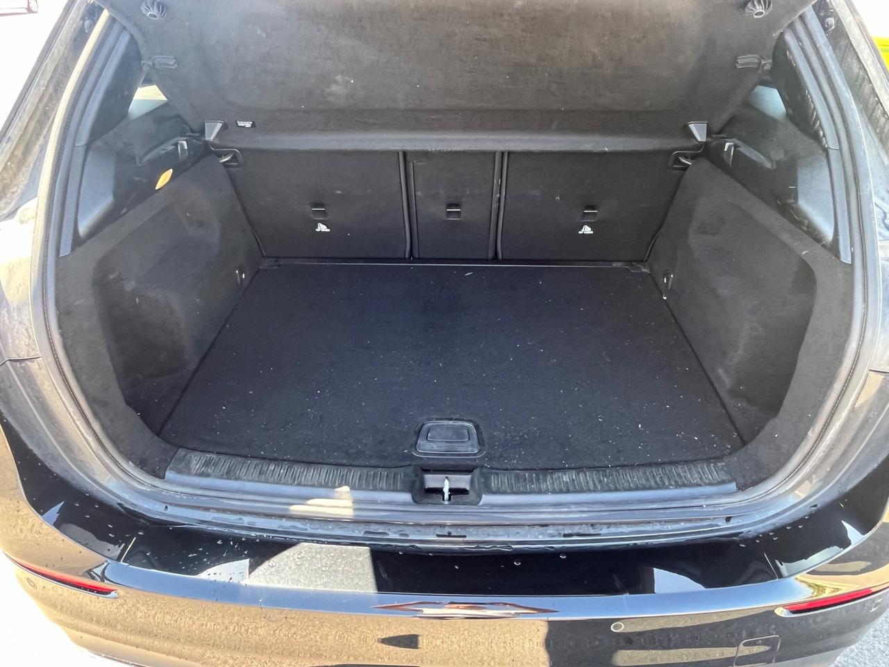 Mercedes-benz B 180 B 180 d Automatic AMG Line Premium Plus