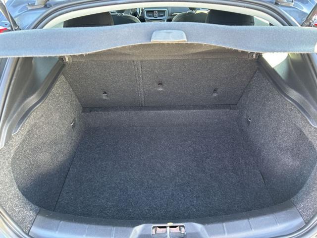 VOLVO V40 D2 1.6 Momentum