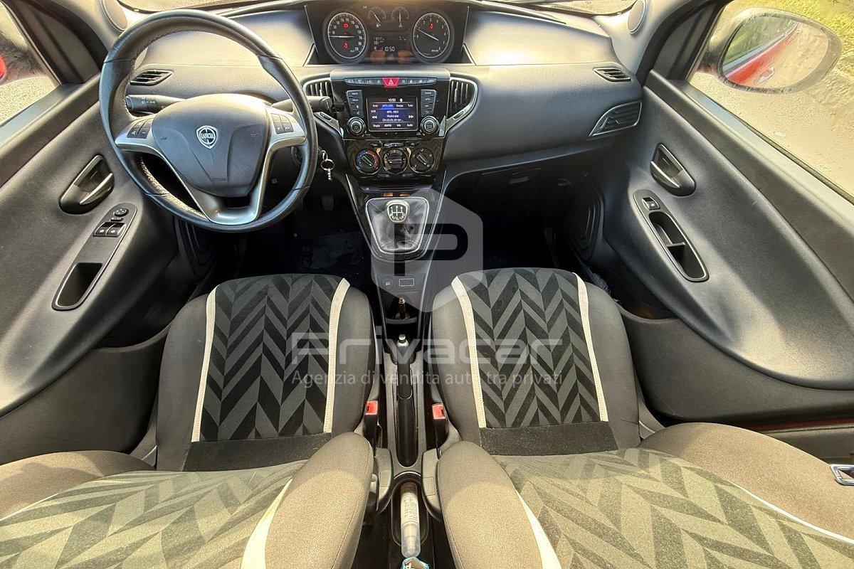 LANCIA Ypsilon 1.2 69 CV 5 porte GPL Ecochic Platinum