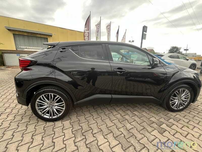 Toyota C-HR 1.8h Lounge 2WD e-cvt