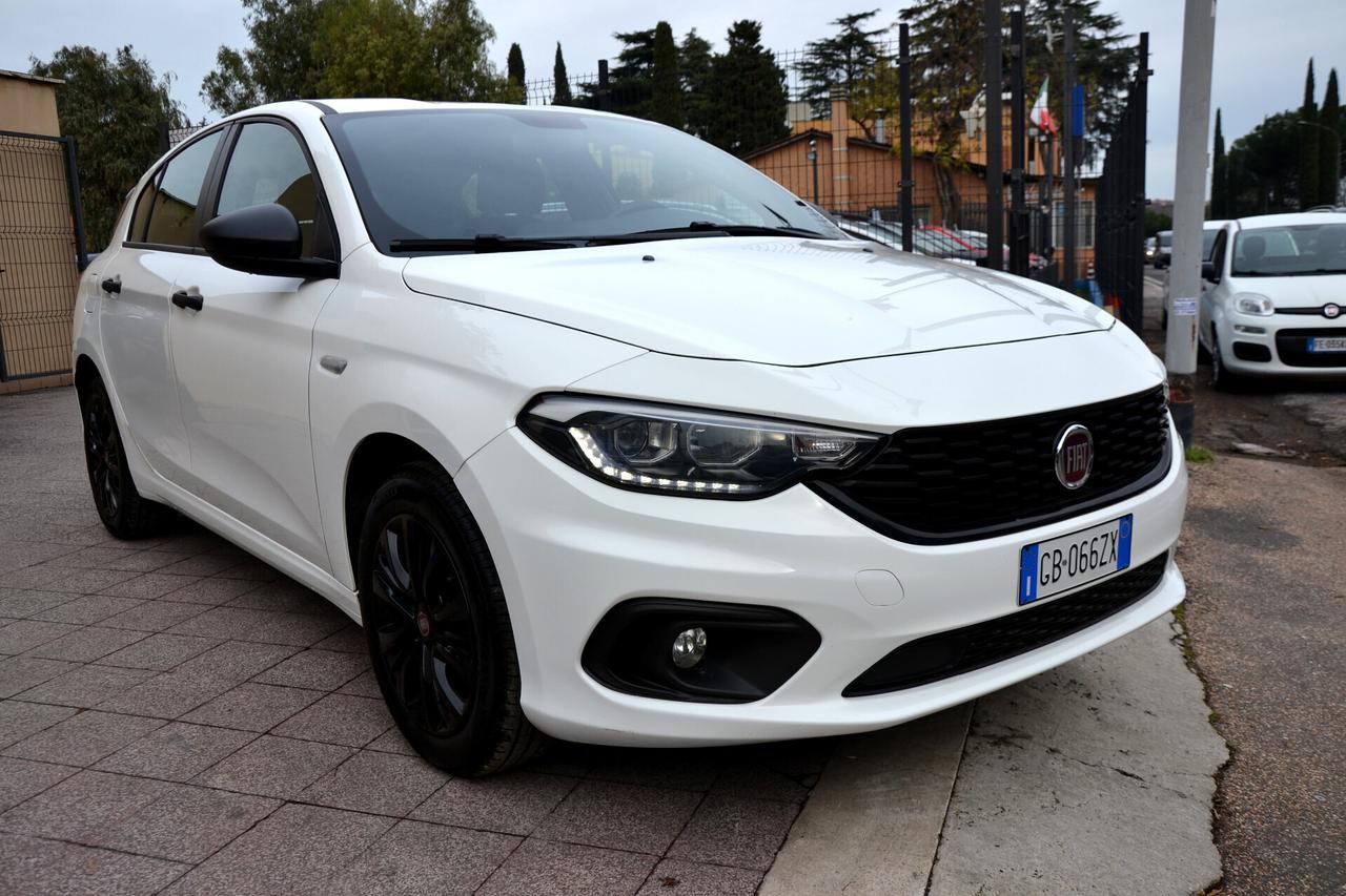 Fiat Tipo 1.3 MJT 95CV STREET NAVI+PDC+CRUISE+TEL+PACK BLACK