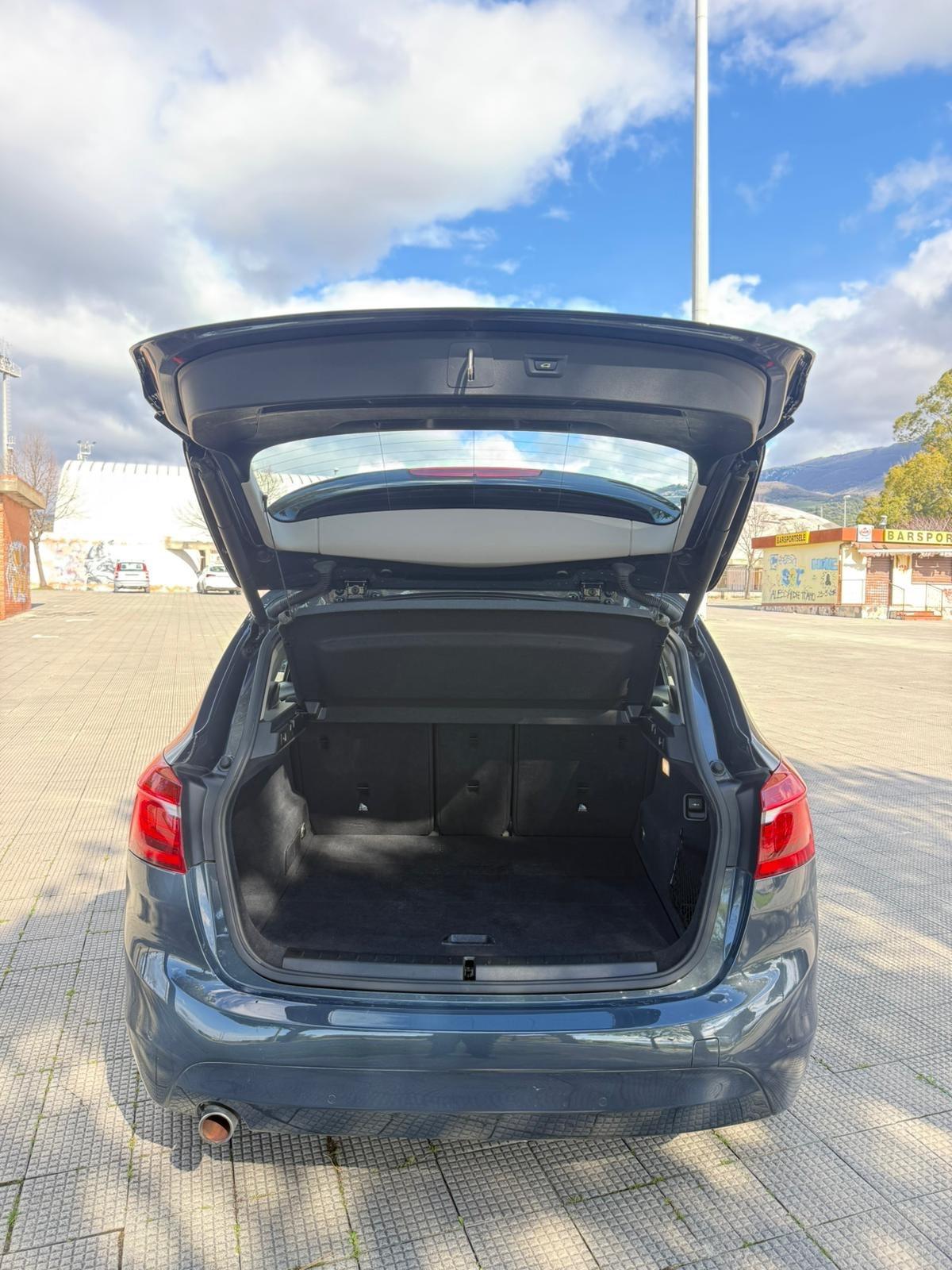 Bmw 2er Active Tourer 218d Advantage