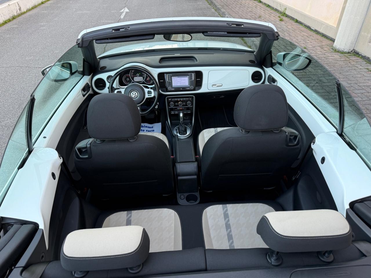 Volkswagen Maggiolino Cabrio 2.0 TDI DSG Design BlueMotion Technology