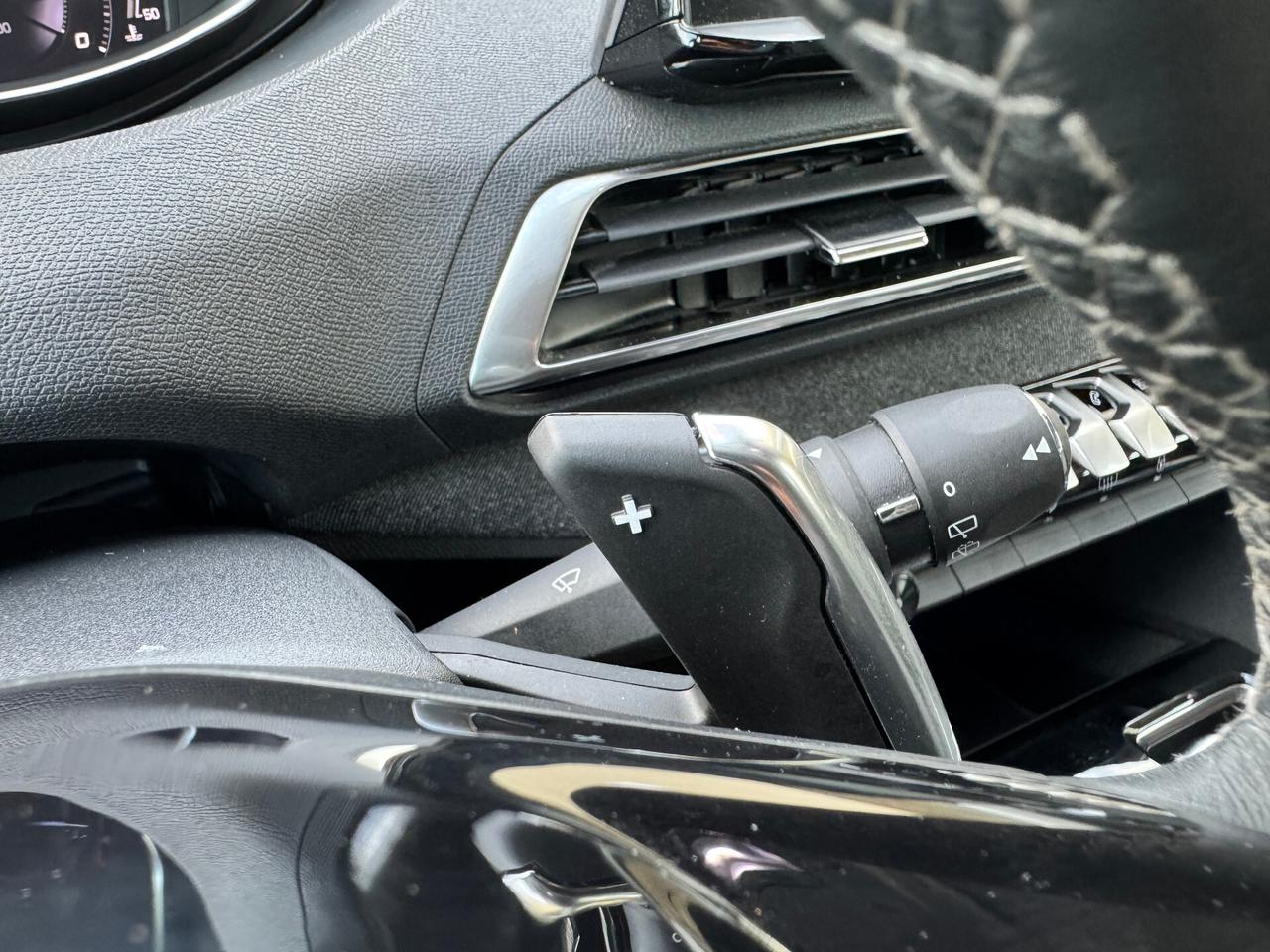 Peugeot 3008 BlueHDi 130 S&S EAT8 GT