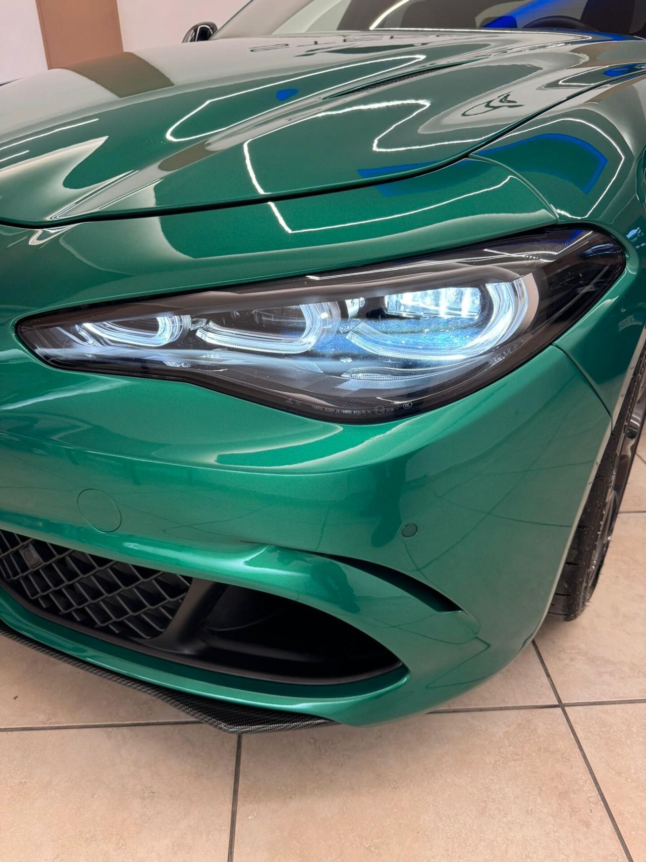 Alfa Romeo Giulia 2.9 V6 Bi-Turbo AT8 Quadrifoglio