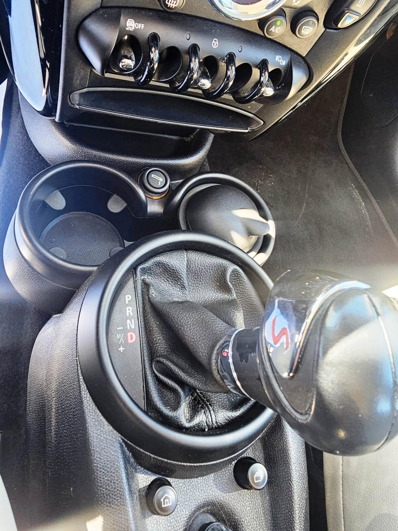 Mini Cooper Countryman 2.0 SD Boost Automatica 143 cv