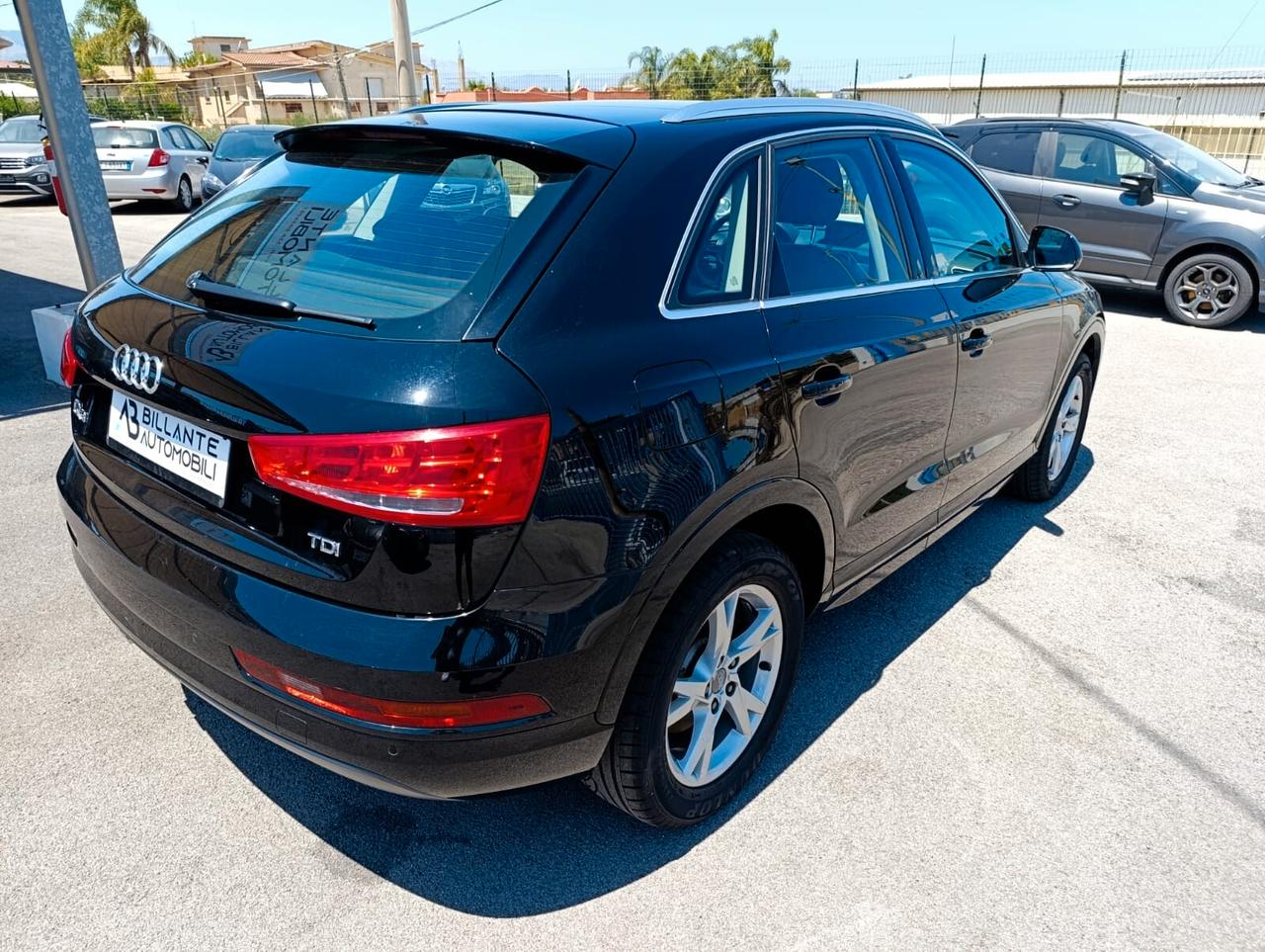 Audi Q3 2.0 TDI 120 CV Sport 2015