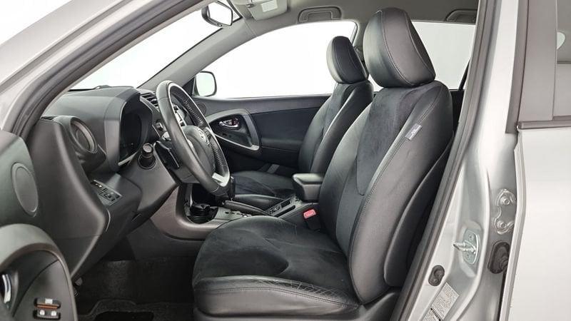 Toyota RAV4 RAV4 2.2 D-CAT A/T 4WD Lounge