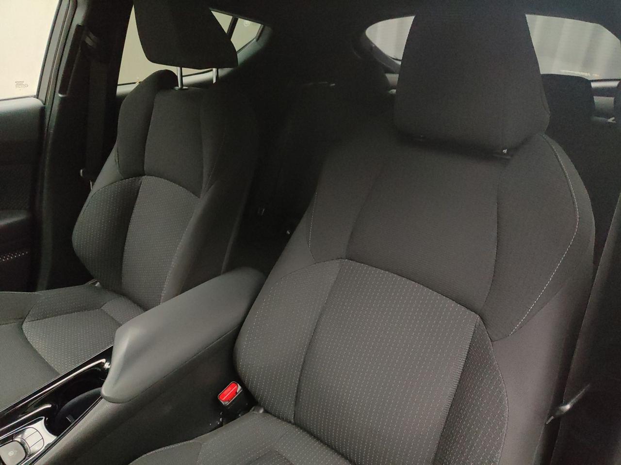 TOYOTA C-HR I 2016 1.8H 98CV TREND E-CVT