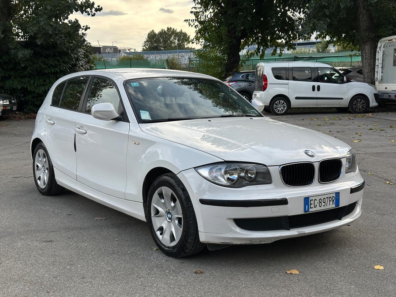 Bmw 116i cat 5 porte Eletta 140mila km