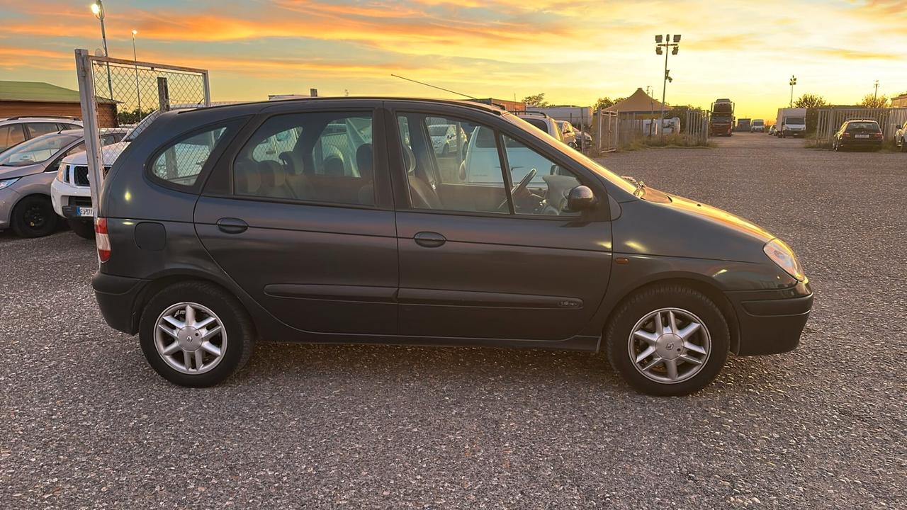 Renault Megane Scénic Evol. 1.6 16V cat Expression