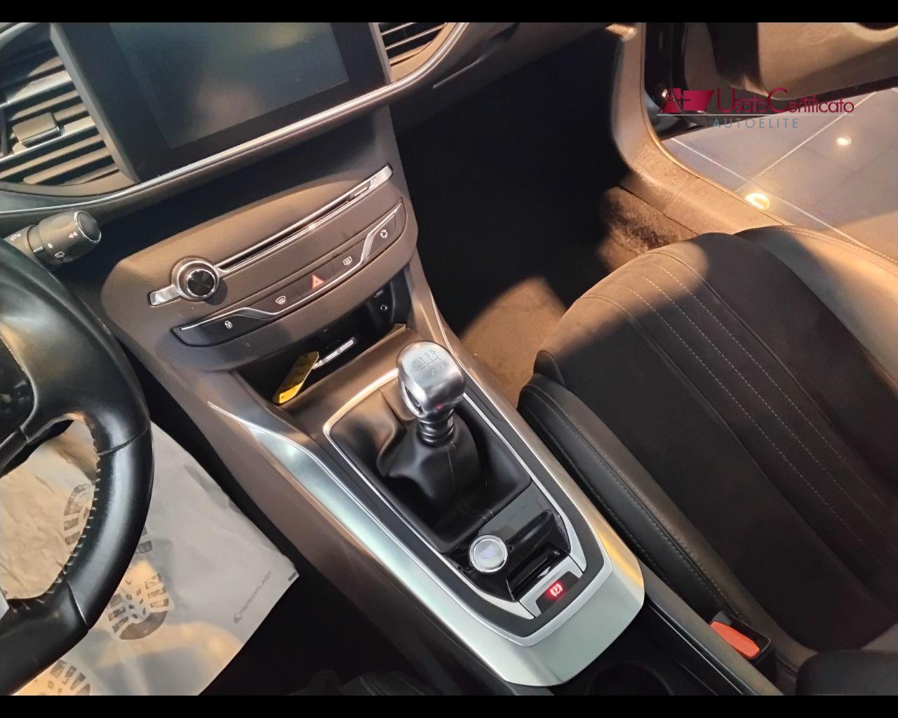 PEUGEOT 308 1.6 e-HDi 115 CV Stop&Start Allure