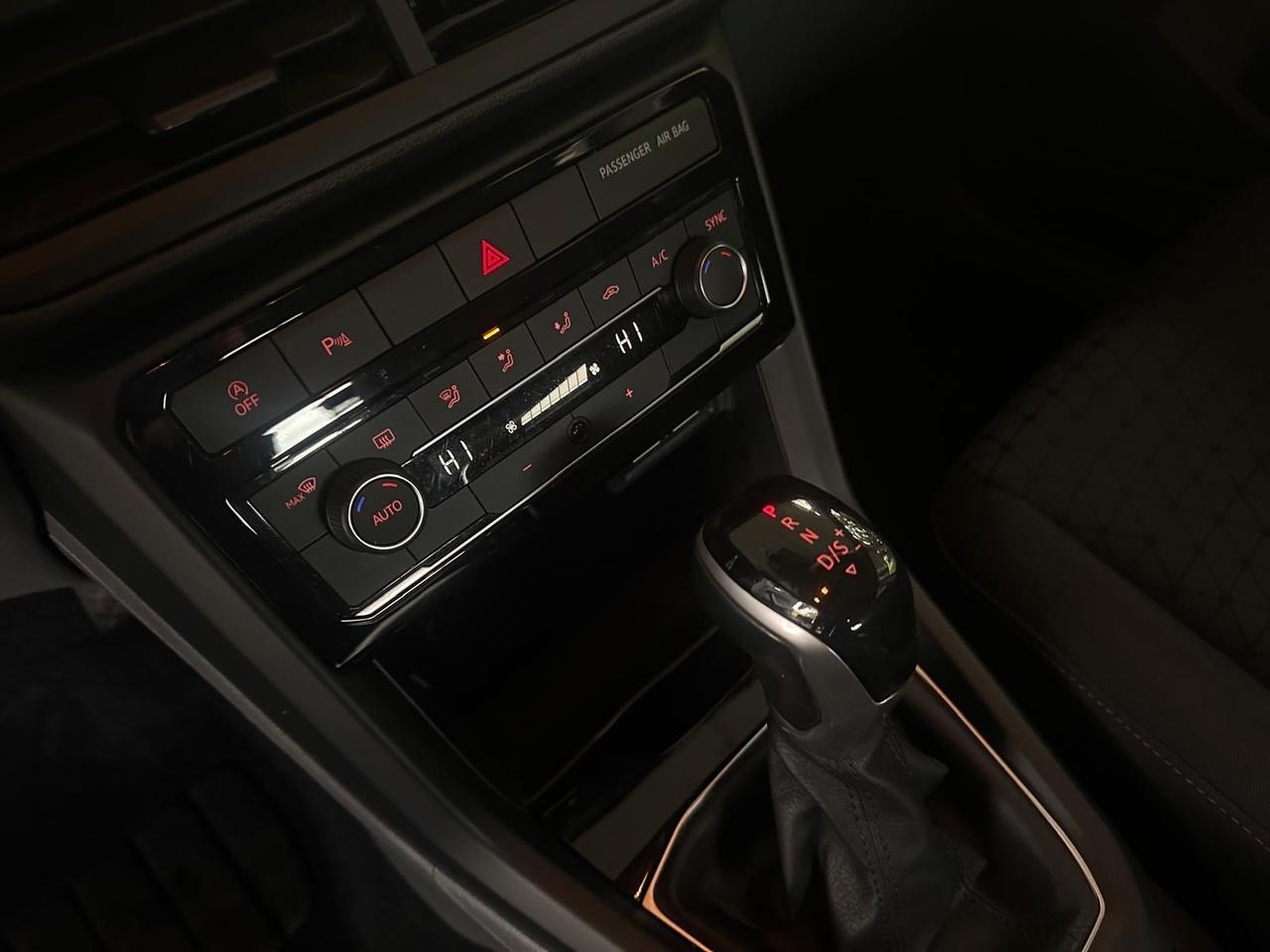 Volkswagen T-Cross 1.6 TDI DSG SCR Style BMT