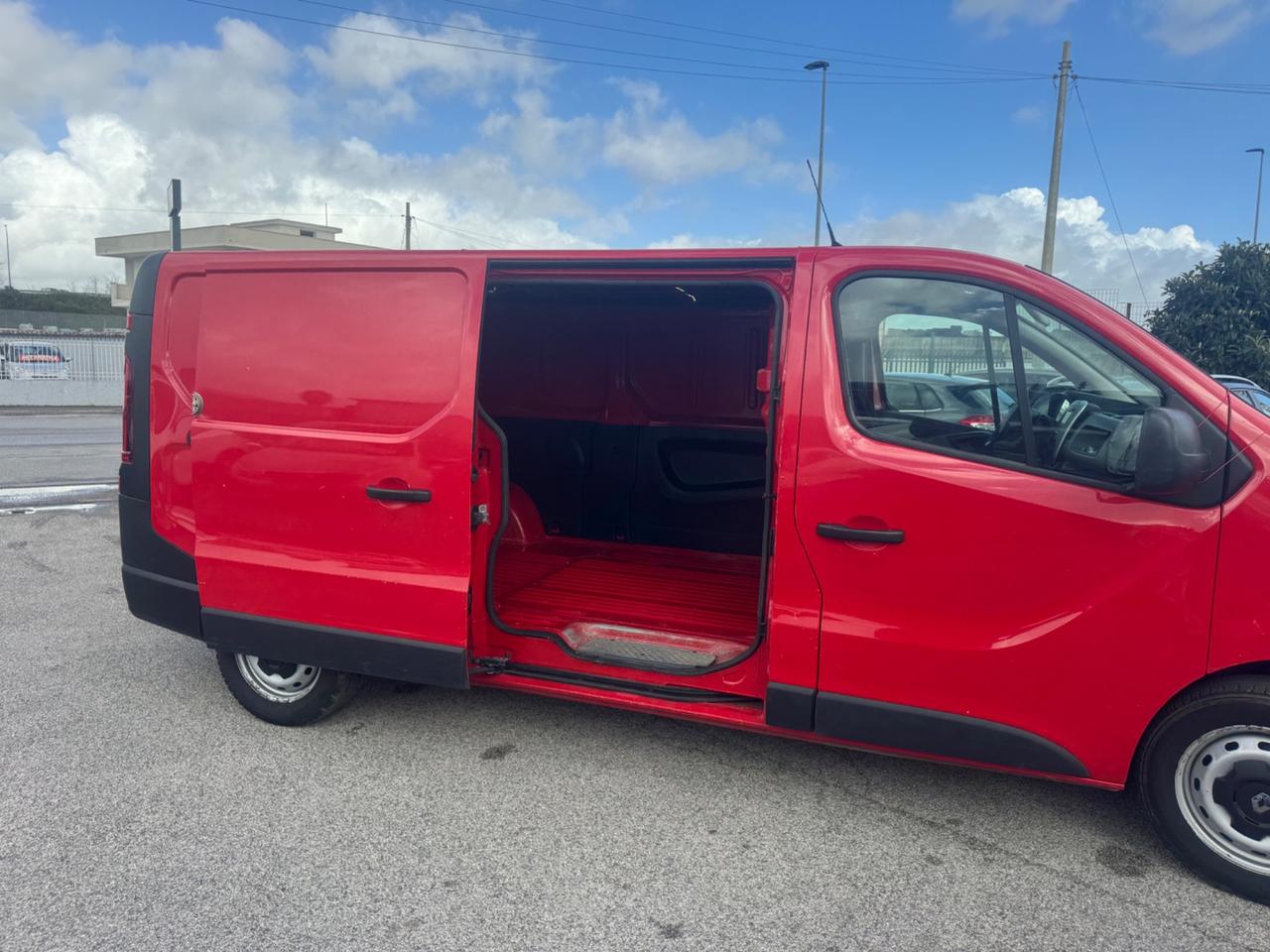 Renault Trafic 1.6 120CV Passo Lungo