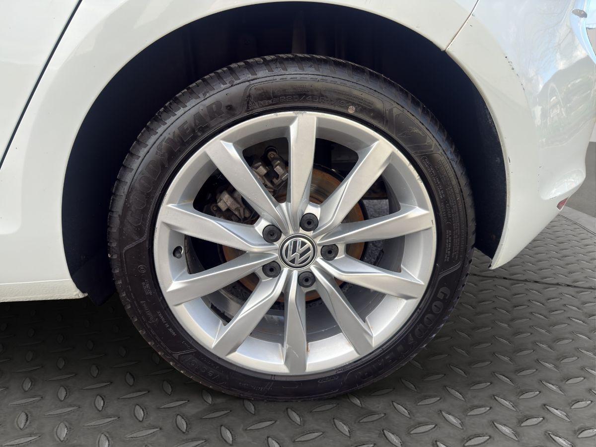 VOLKSWAGEN - Golf - 1.6 TDI 105cv 5p. Highline BlueMotion Technology