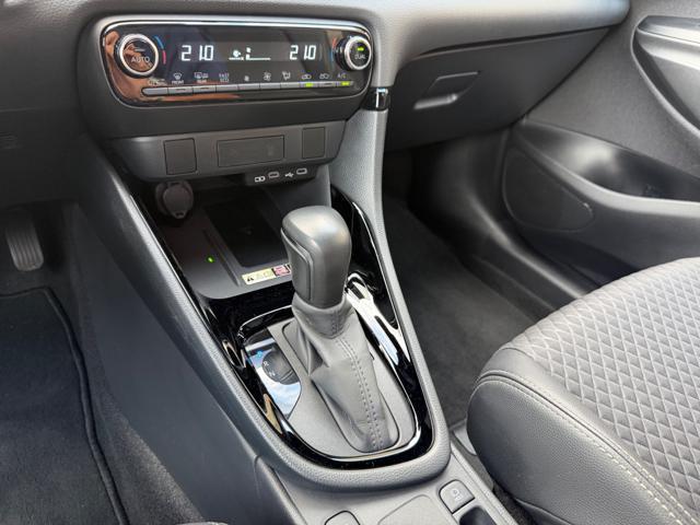 TOYOTA Yaris 1.5 130CV LOUNGE HYBRID+NAVI+ADAS+LED+PELLE+RCAM