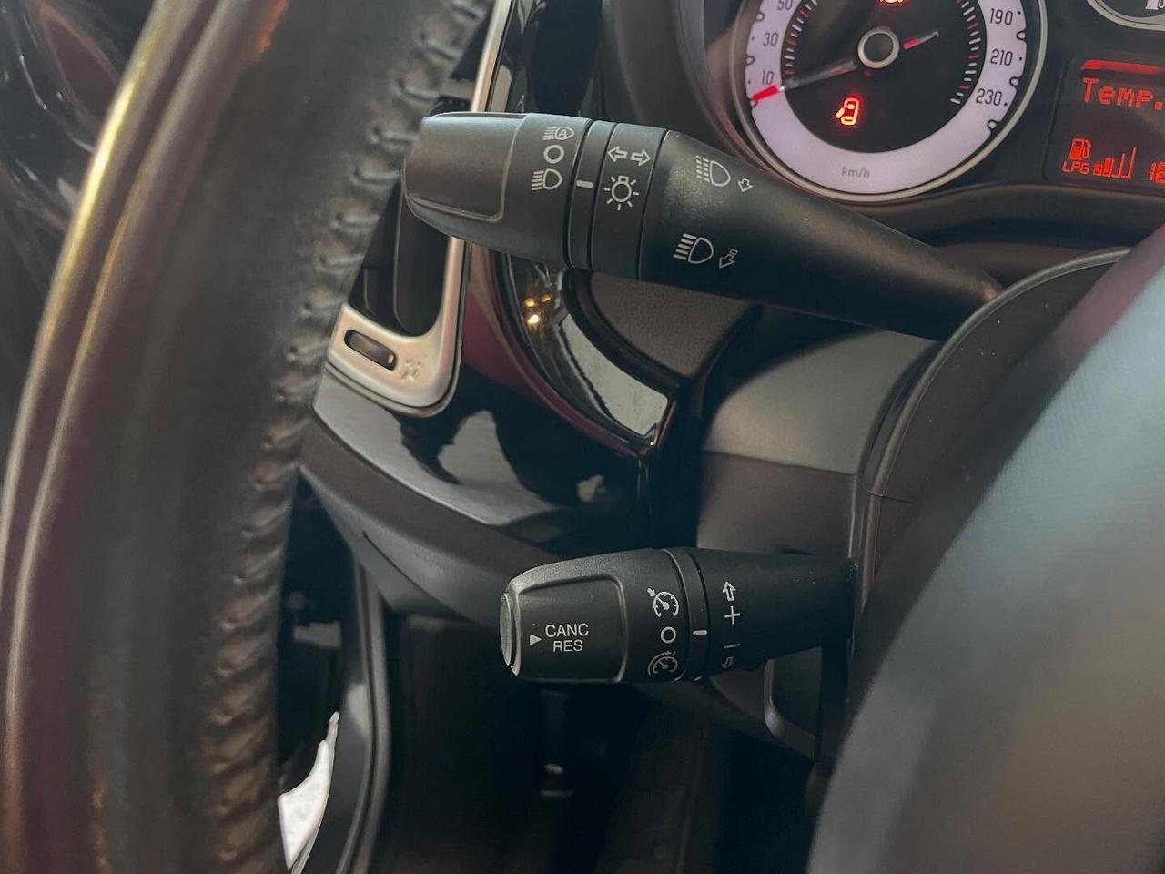 Fiat 500L 1.4 T-Jet 120 CV GPL Trekking