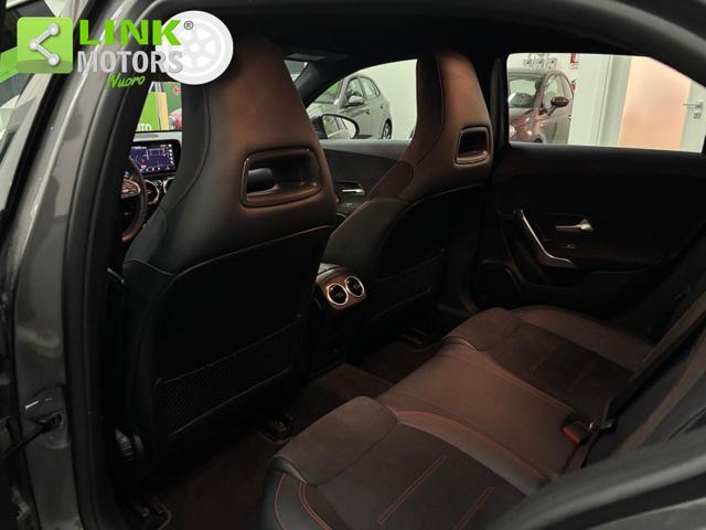 MERCEDES-BENZ A 200 d Premium AMG Line
