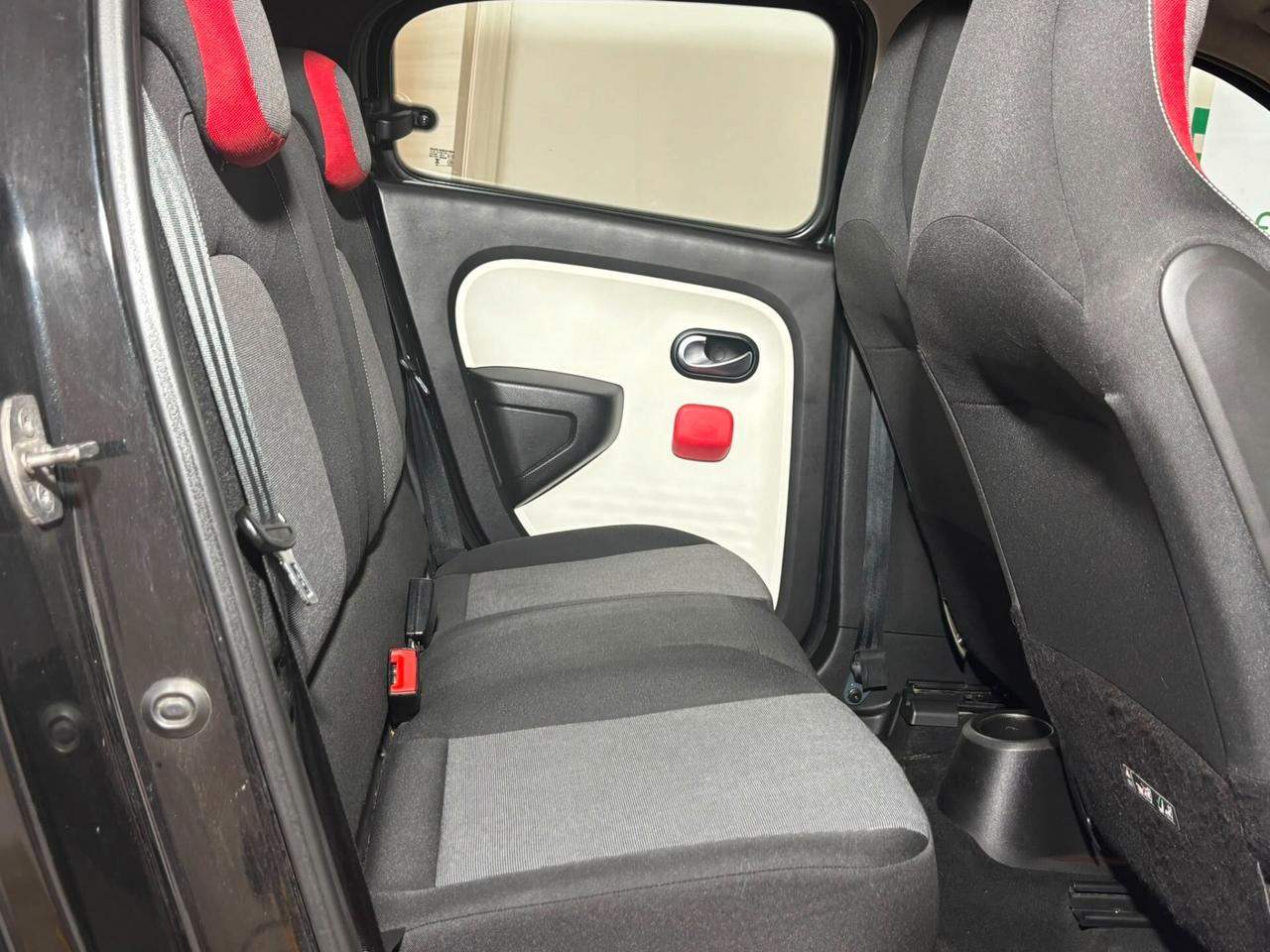 RENAULT TWINGO 1.0 BENZINA CLIMA