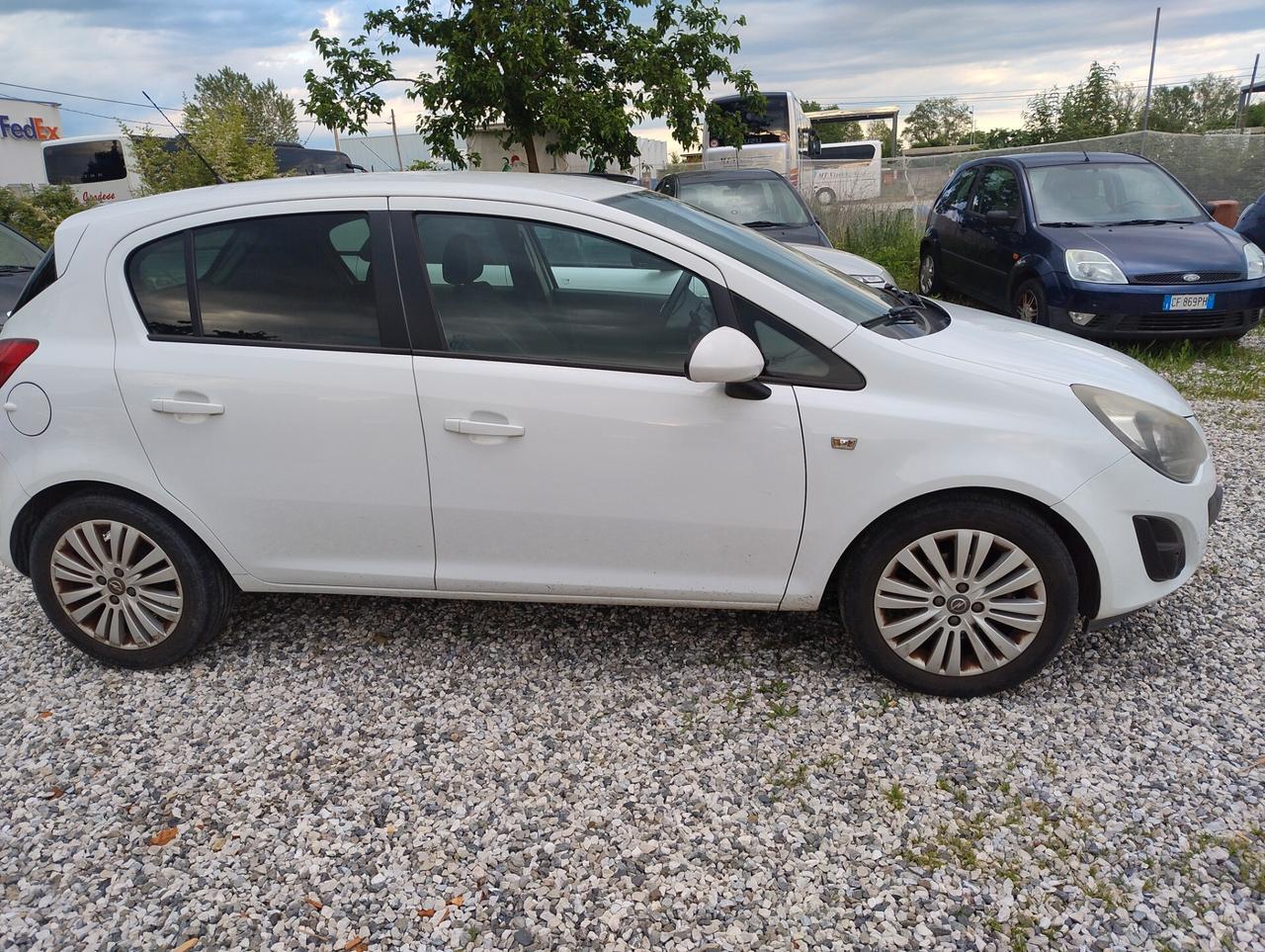 Opel Corsa 1.2 85CV 5 porte GPL-TECH Edition