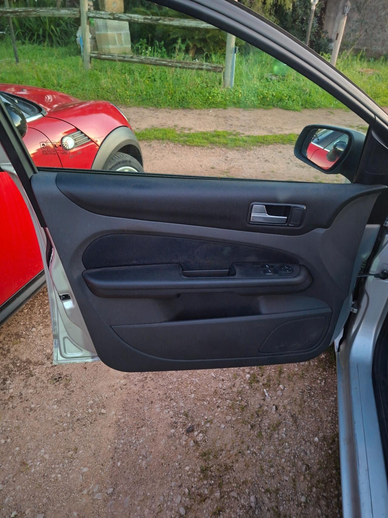 Ford Focus C-Max Focus+ 1.6 TDCi (90CV) S.W.