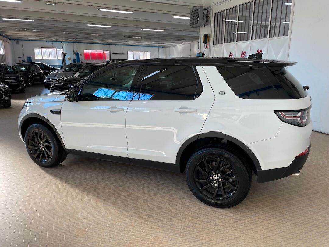 Land Rover Discovery Sport 2.0 TD4 150 CV Black Pack