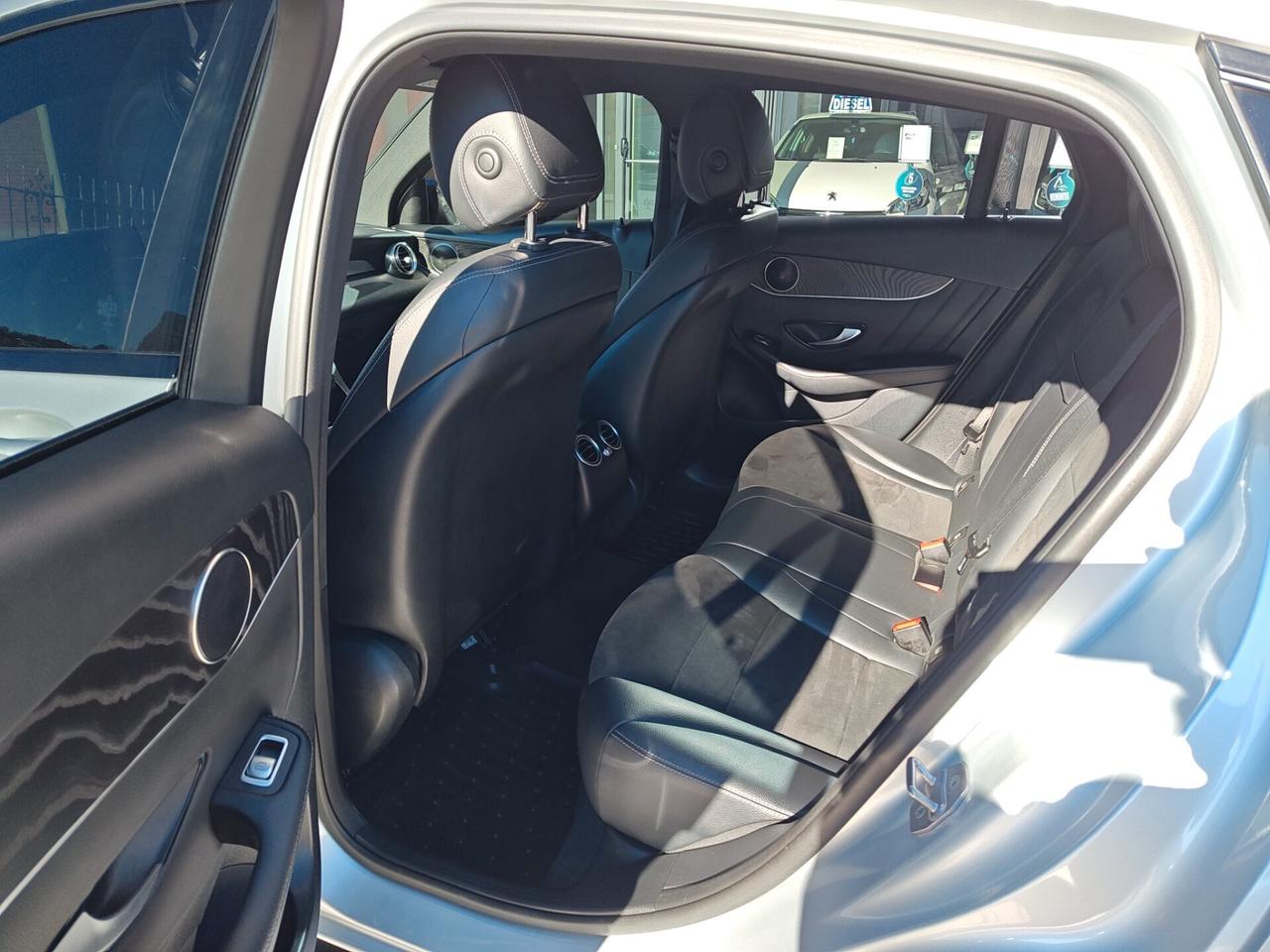 MERCEDES GLC COUPÉ 250 D 4MATIC PREMIUM AMG NIGHT