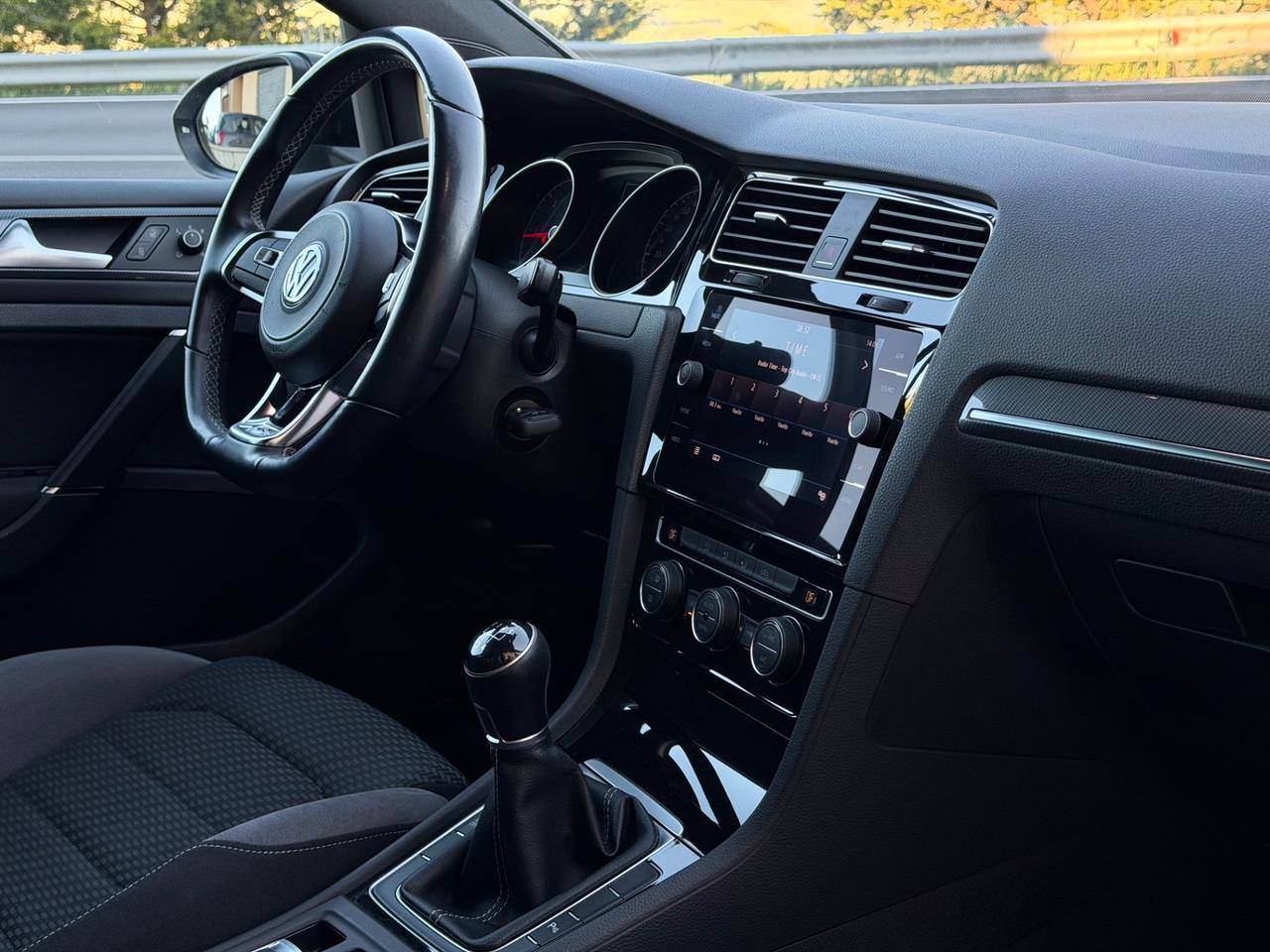 Volkswagen Golf 7.5 1.6 TDI 115 CV R-Line