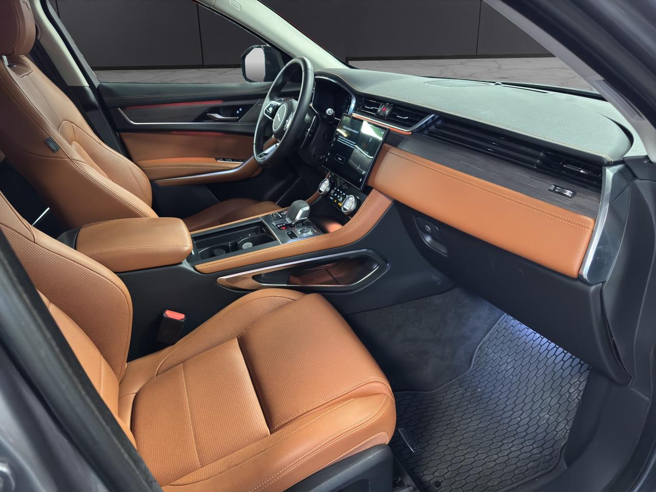 Jaguar F-Pace 2.0d i4 mhev R-Dynamic SE awd 204cv auto