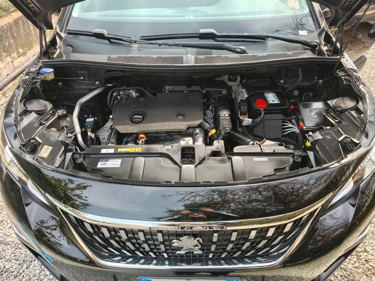 Peugeot 3008 1,5 HDI 130CV FULL OPT 2019